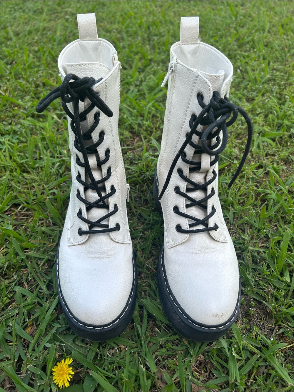 Edgy Grunge White Unionbay Lace-Up Platform Combat Boots - Women Size - Picture 2 of 7